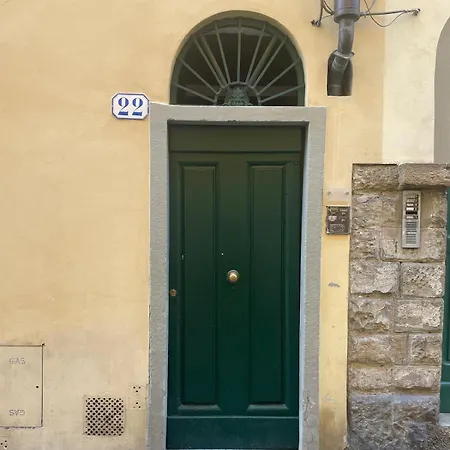 In Santo Spirito Апартаменты Флоренция